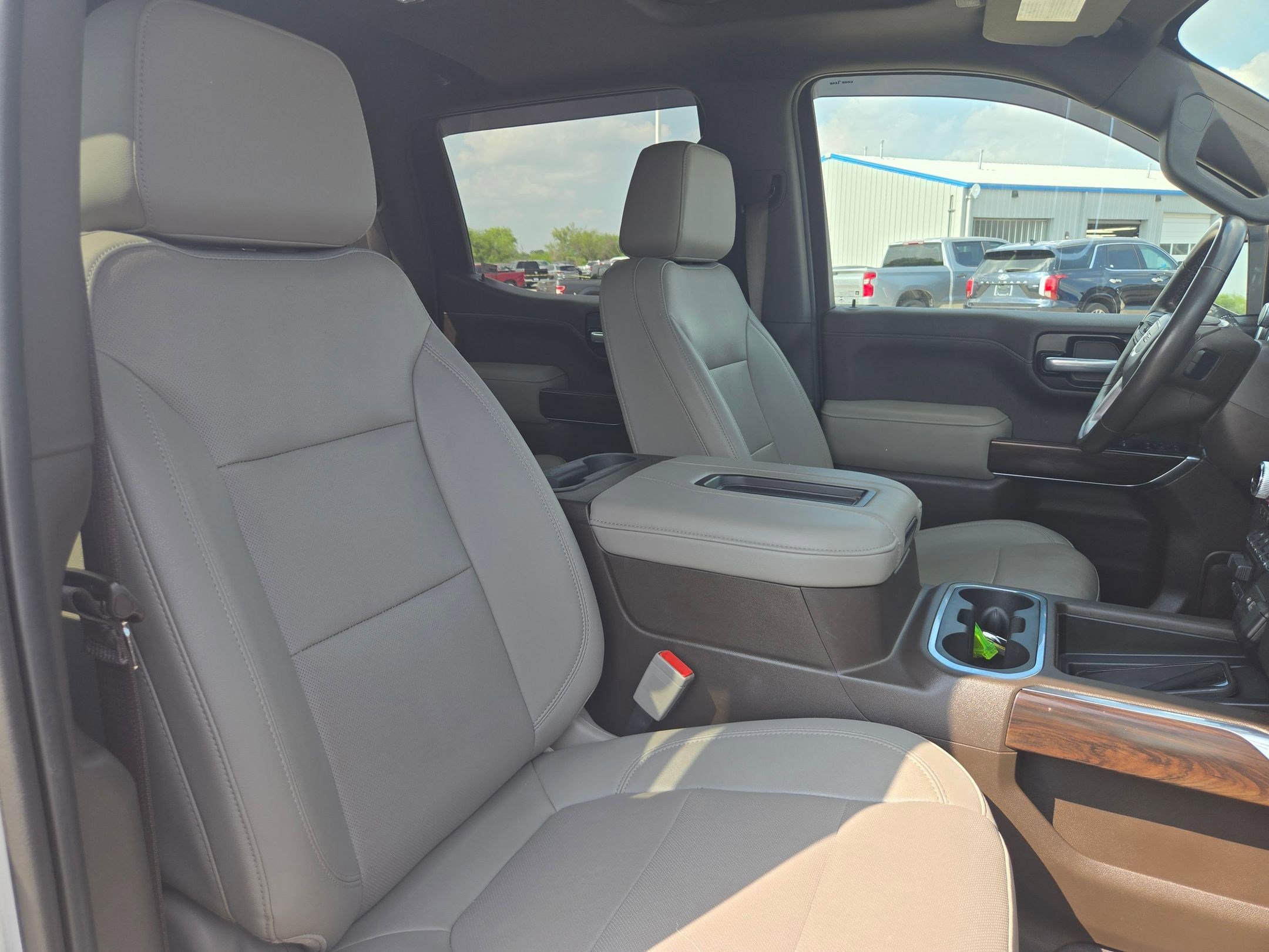 Used 2021 GMC Sierra 1500 SLT RWD image 22