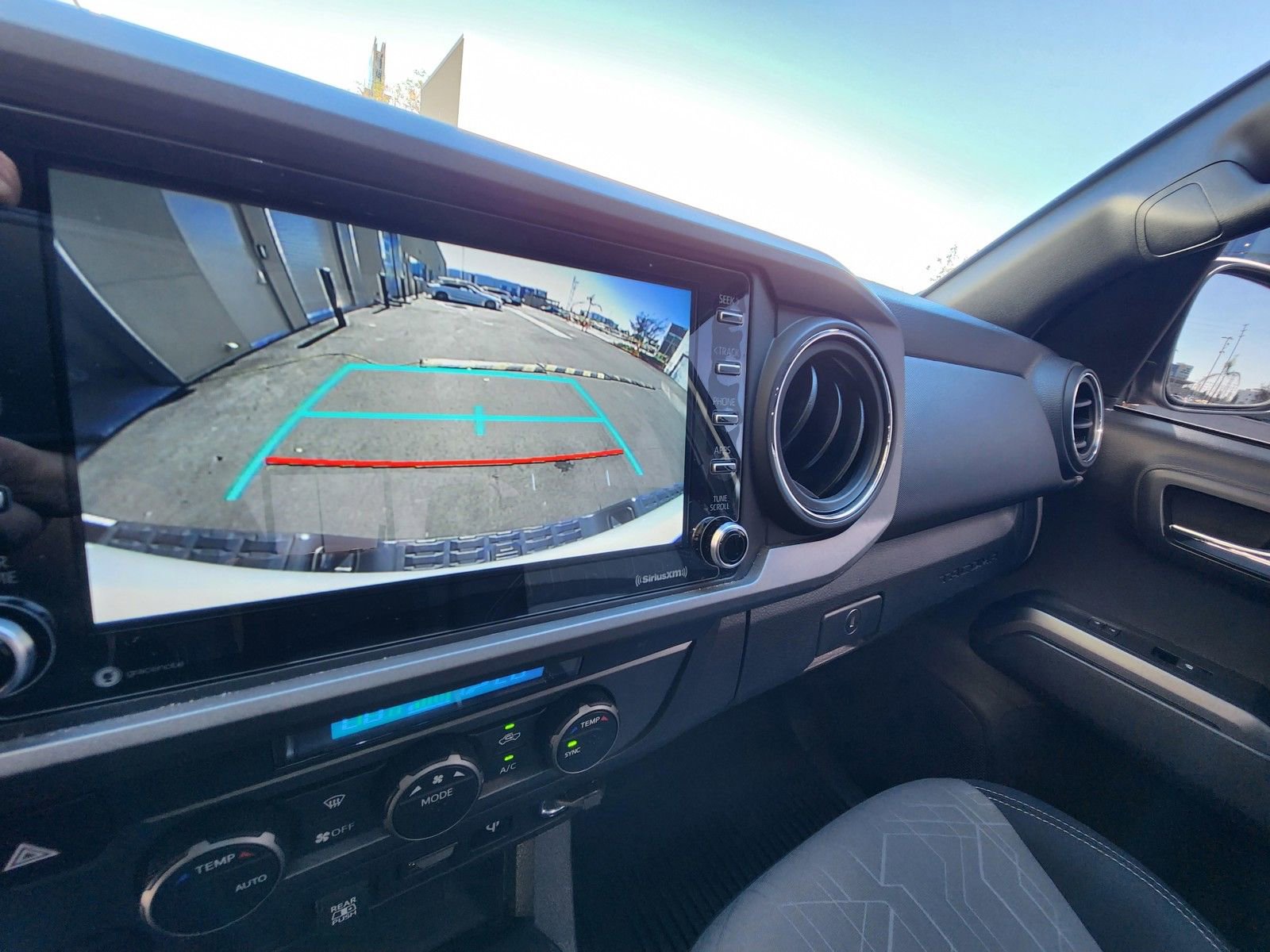 Used 2023 Toyota Tacoma TRD Sport w/ Black Out Package (TMS) image 15