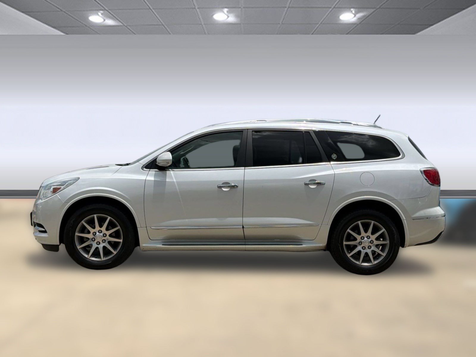 Used 2016 Buick Enclave Leather FWD image 2