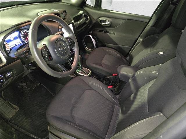 Used 2021 Jeep Renegade Latitude AWD/4WD image 15