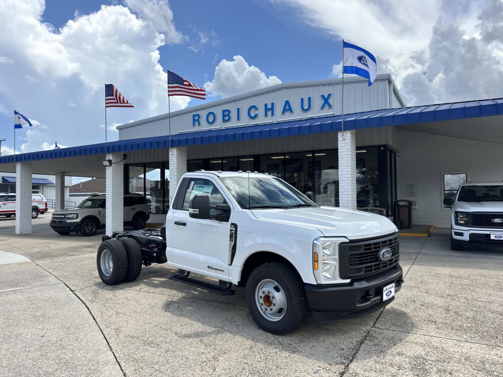 New 2026 Ford F350 XL RWD image 1