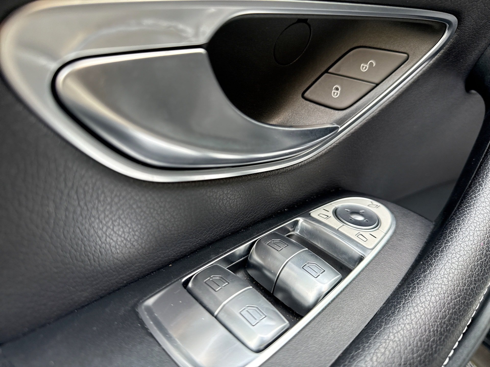 Used 2018 Mercedes-Benz E 400 4MATIC Coupe image 15