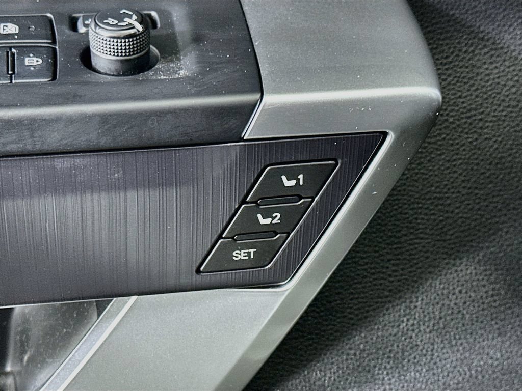Used 2023 Toyota Sequoia Platinum RWD image 21