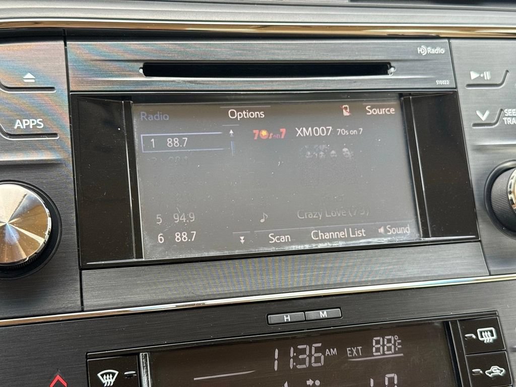 Used 2015 Toyota Avalon XLE FWD image 16