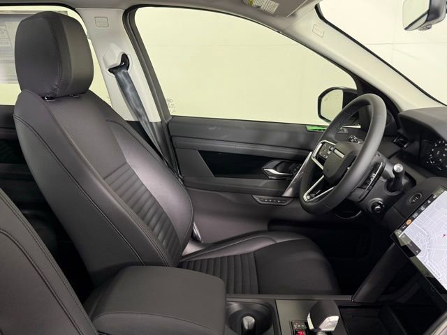 New 2025 Land Rover Discovery Sport S image 30