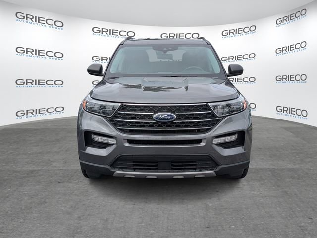 Used 2023 Ford Explorer XLT w/ Equipment Group 202A image 2