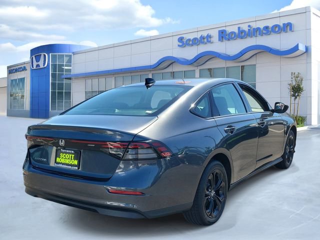 Certified 2025 Honda Accord SE image 4