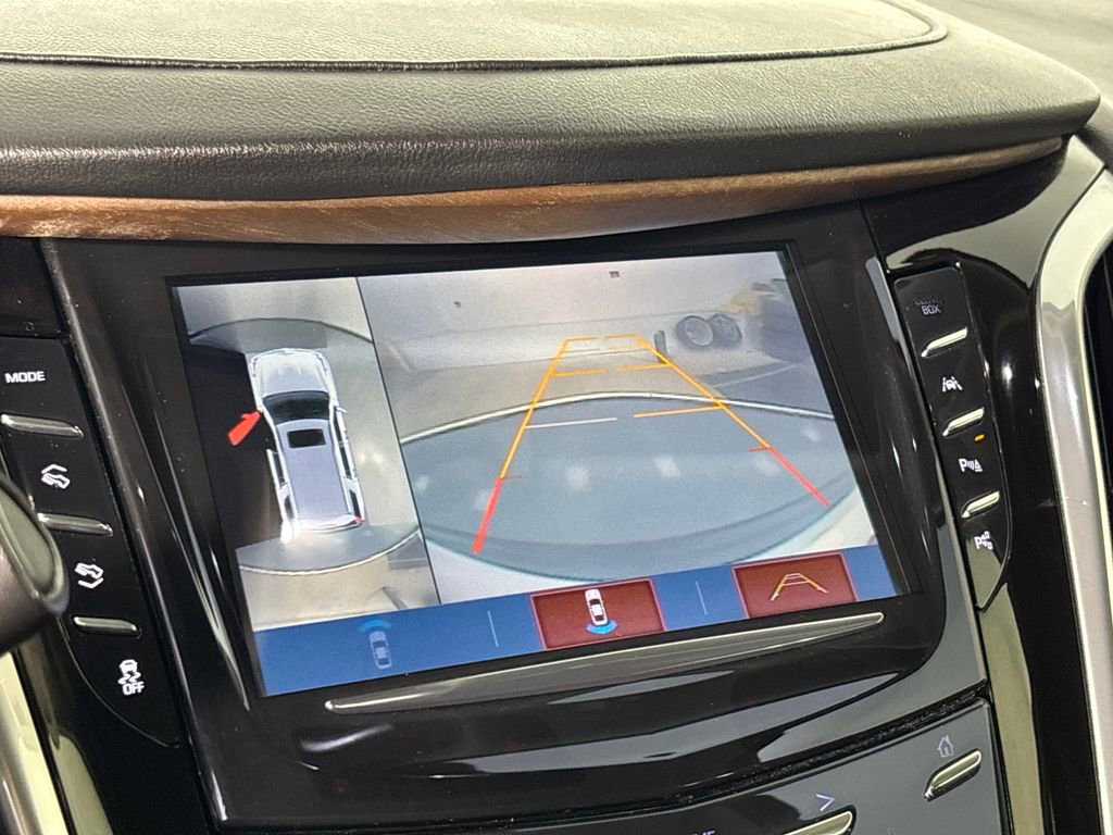Used 2020 Cadillac Escalade Premium Luxury image 20