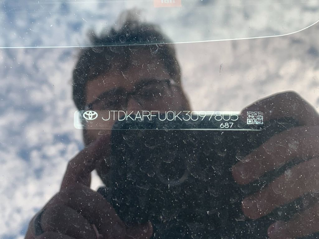 Used 2019 Toyota Prius Limited image 11