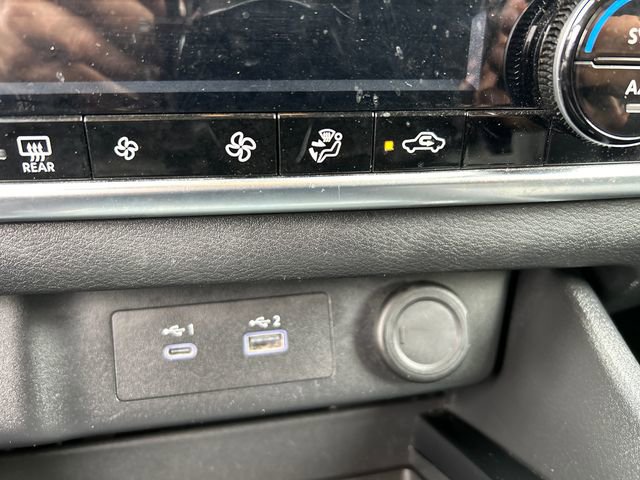 Certified 2023 Nissan Rogue SV AWD/4WD image 18