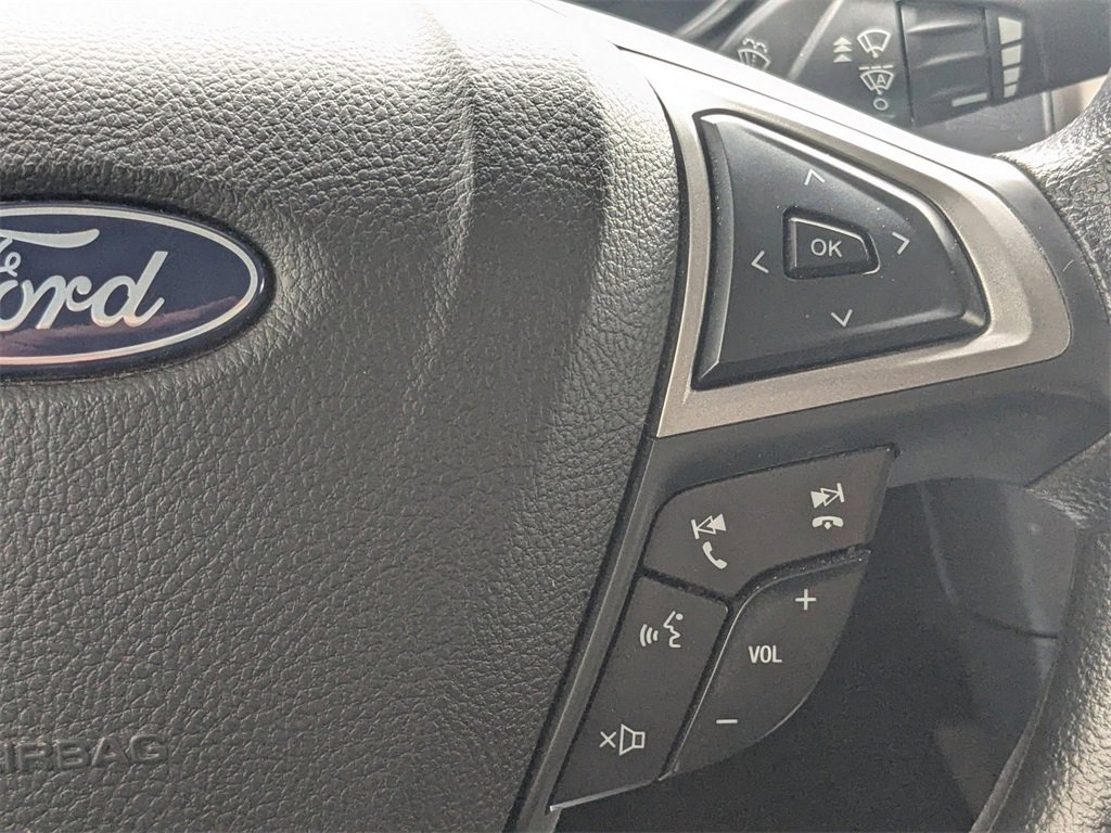 Used 2020 Ford Fusion SE image 26