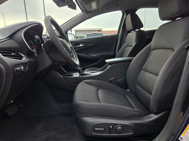 Used 2023 Chevrolet Malibu LT image 3