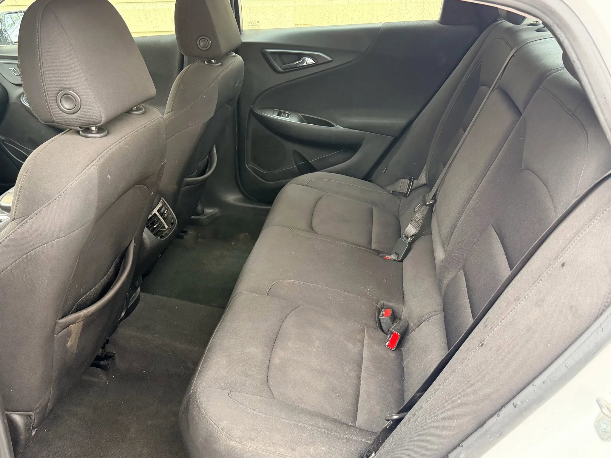 Used 2020 Chevrolet Malibu LT FWD image 17