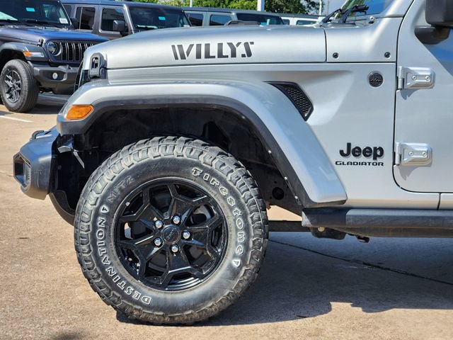 Certified 2022 Jeep Gladiator Overland AWD/4WD image 9