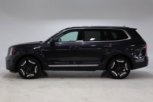 Used 2025 Kia Telluride S AWD/4WD image 4