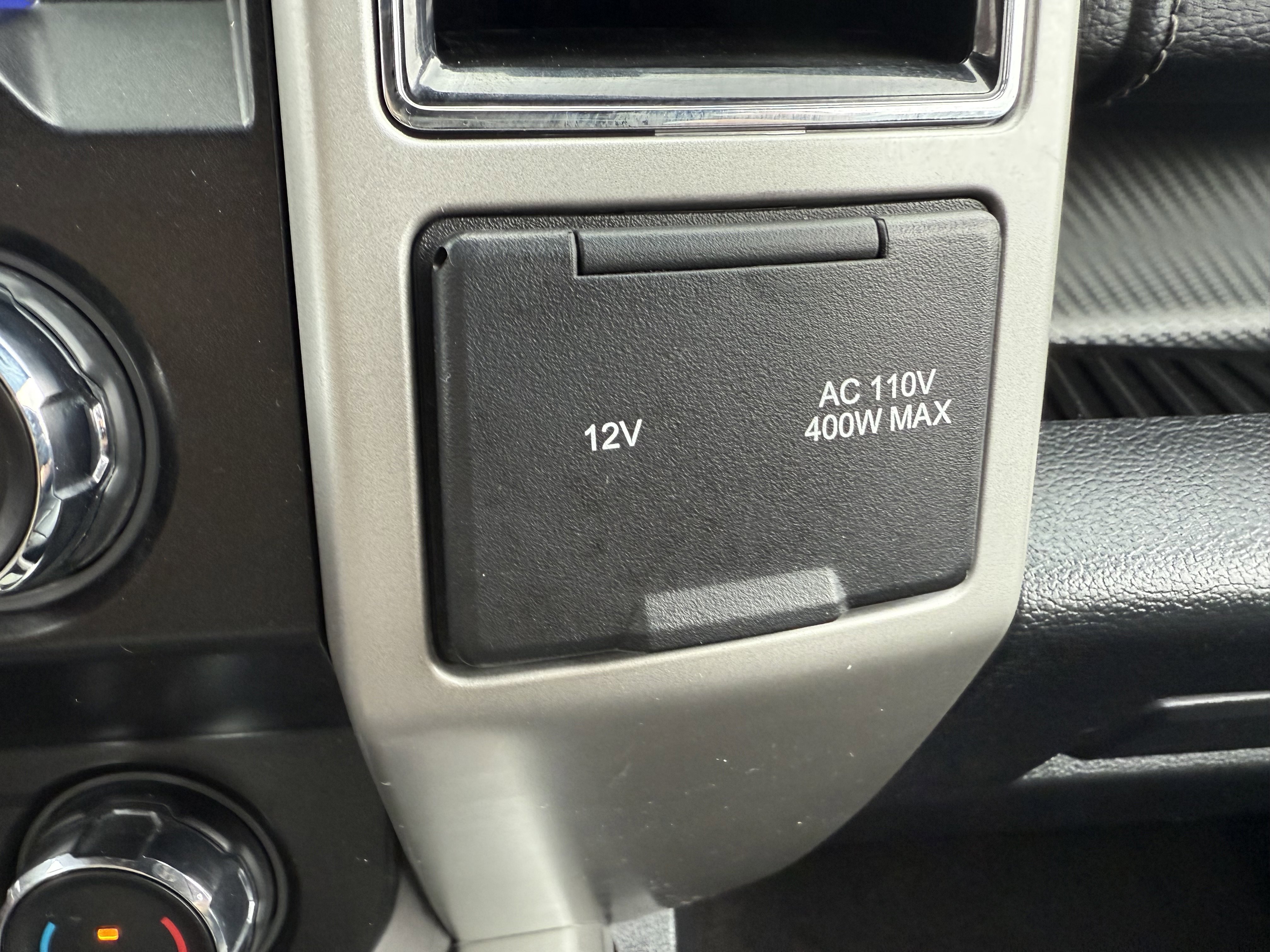 Used 2020 Ford F150 Lariat image 32