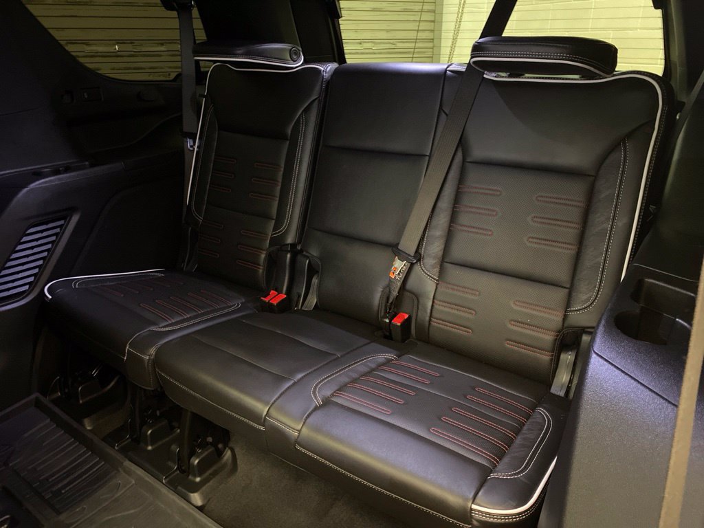 Used 2025 GMC Yukon AT4 Ultimate w/ LPO, Floor Liner Package AWD/4WD image 23