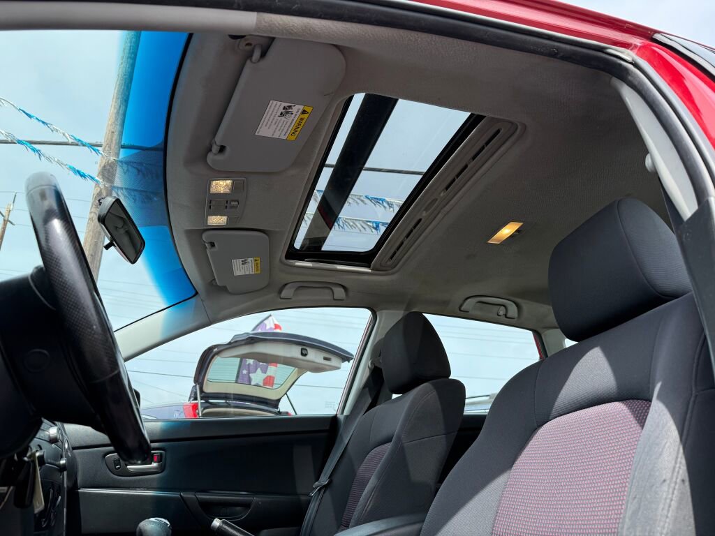 Used 2006 MAZDA MAZDA3 s image 9