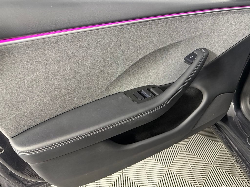 Used 2024 Tesla Model 3 Standard Range RWD image 25