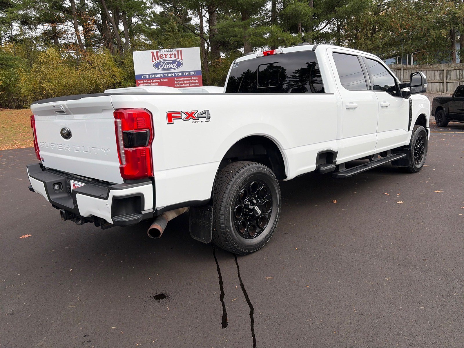 Used 2023 Ford F250 Lariat w/ Sport Appearance Package AWD/4WD image 6