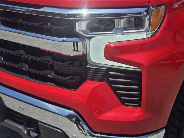 Used 2025 Chevrolet Silverado 1500 LT AWD/4WD image 8