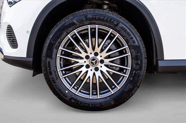 New 2026 Mercedes-Benz GLC 300 4MATIC image 9