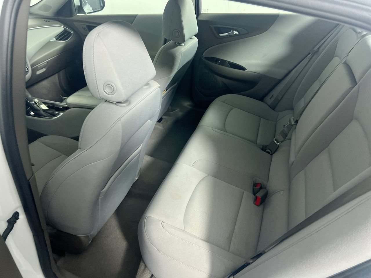 Used 2022 Chevrolet Malibu LT FWD image 22