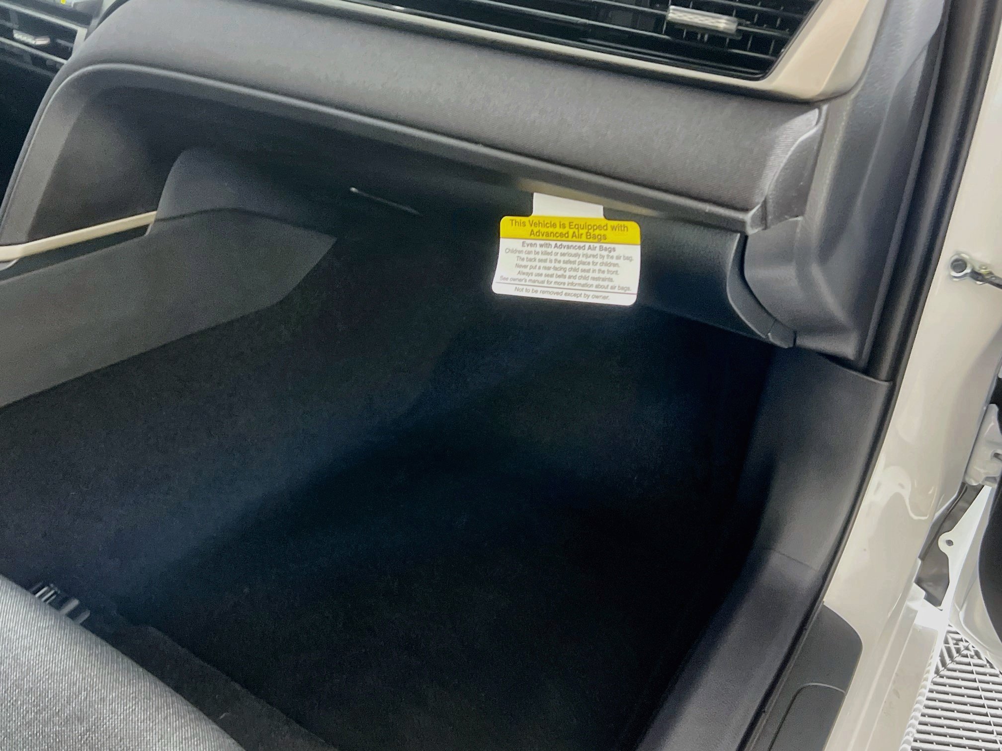Used 2025 Toyota Camry LE FWD image 34
