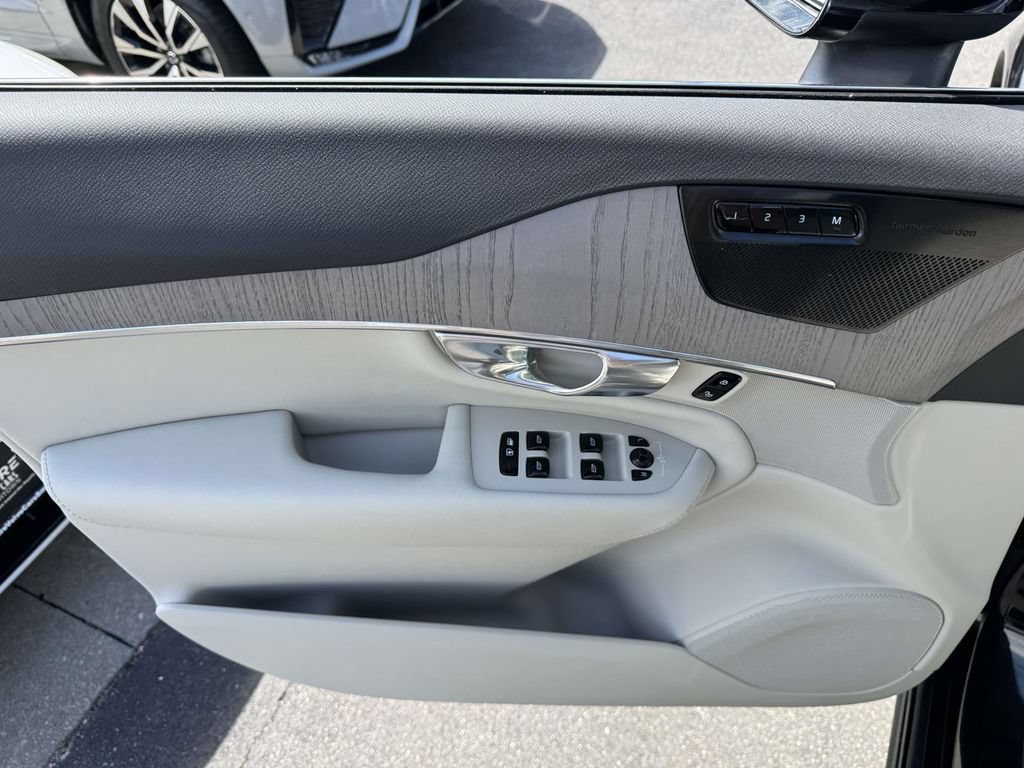 Certified 2024 Volvo XC90 T8 Plus w/ Protection Package Premier AWD/4WD image 14