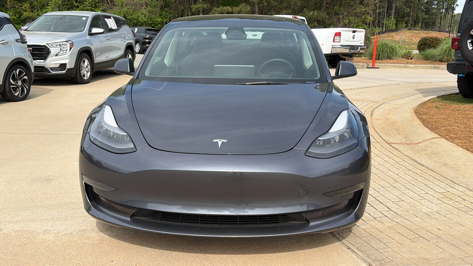 Used 2023 Tesla Model 3 Standard Range RWD image 3