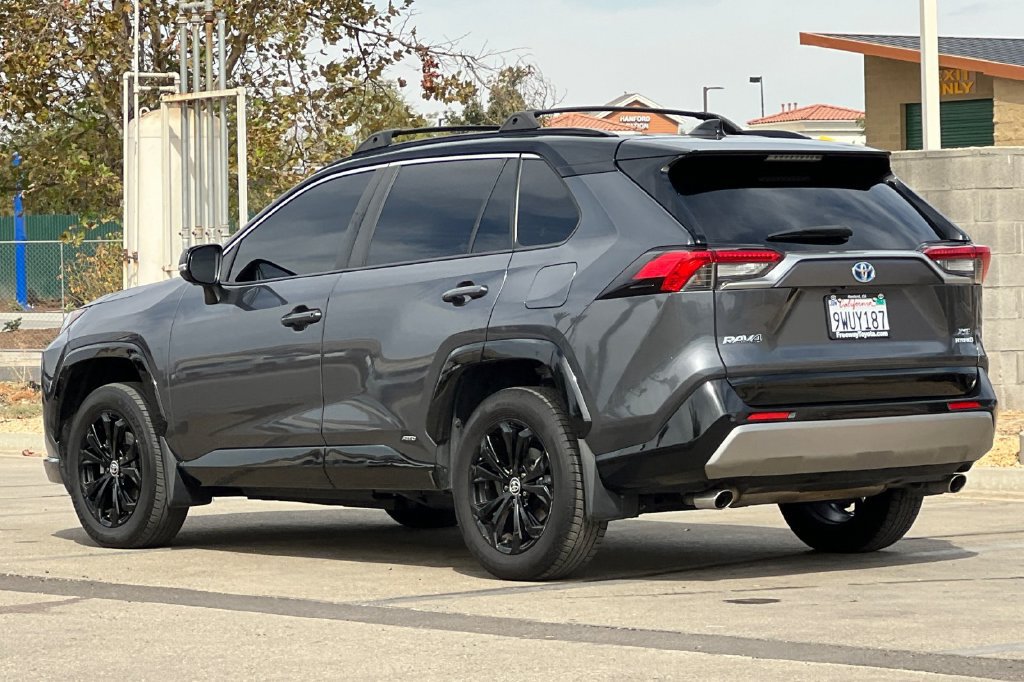 Certified 2023 Toyota RAV4 XSE AWD/4WD image 7