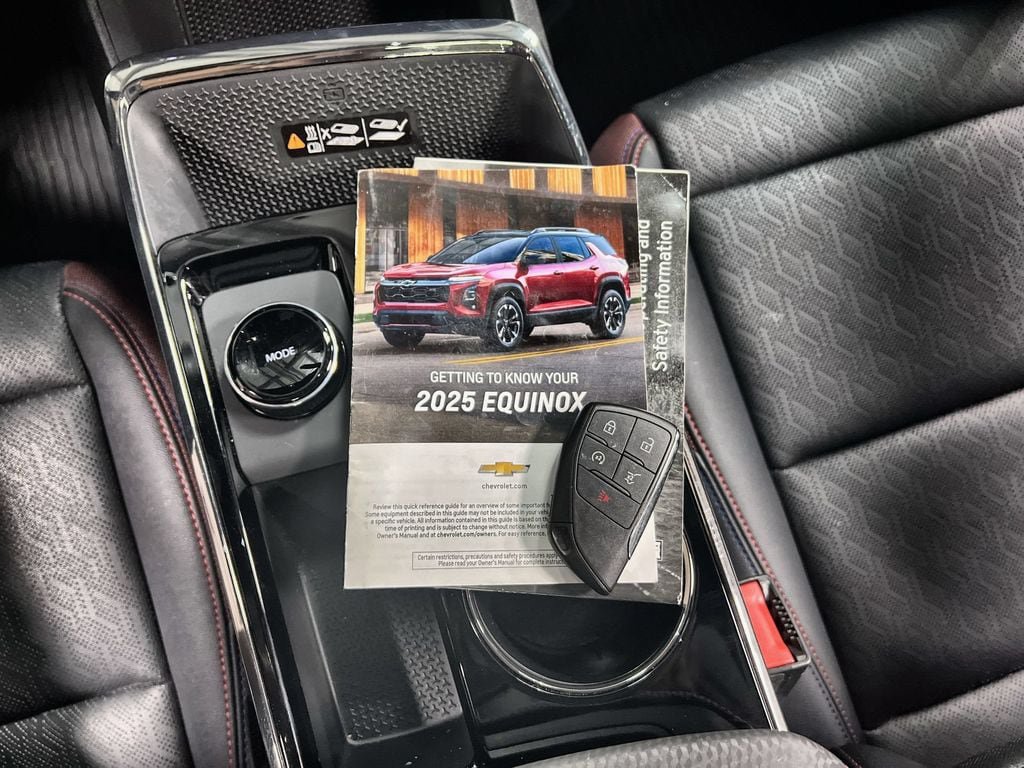Used 2025 Chevrolet Equinox RS w/ Safety and Technology Package AWD/4WD image 10