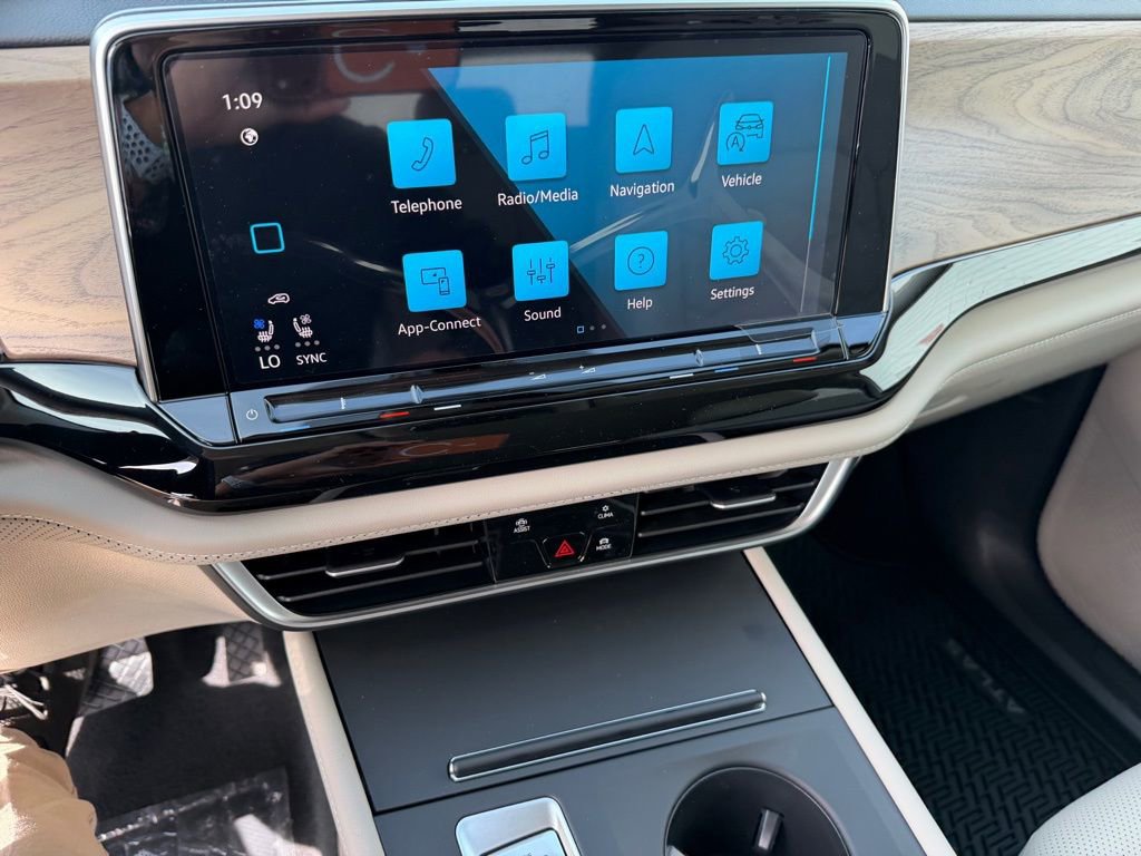 New 2026 Volkswagen Atlas SE image 24