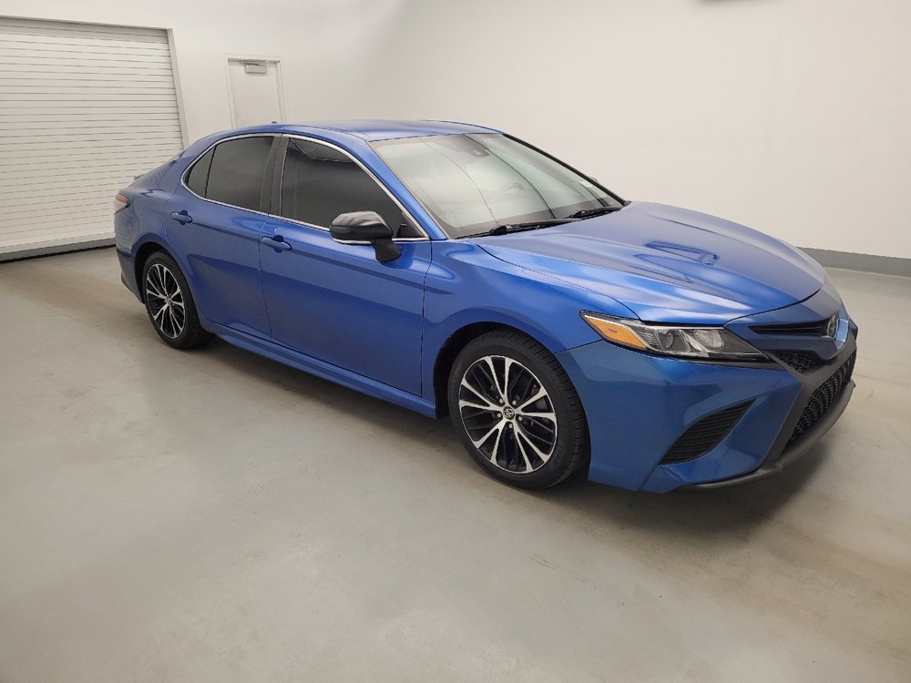 Used 2019 Toyota Camry SE w/ Convenience Package FWD image 11