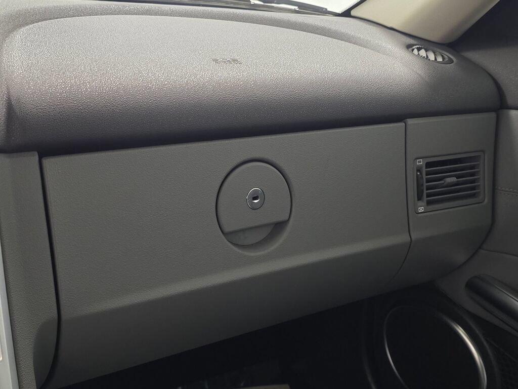Used 2006 Chrysler Crossfire Limited RWD image 83