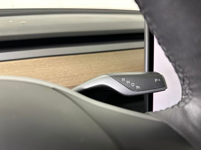 Used 2022 Tesla Model 3 image 17