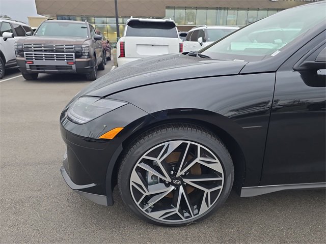 New 2025 Hyundai Ioniq 6 SEL image 10