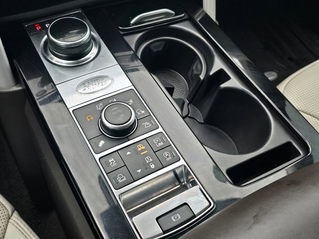 Used 2018 Land Rover Discovery HSE Luxury image 27