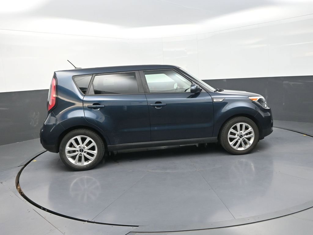 Used 2019 Kia Soul + FWD image 12
