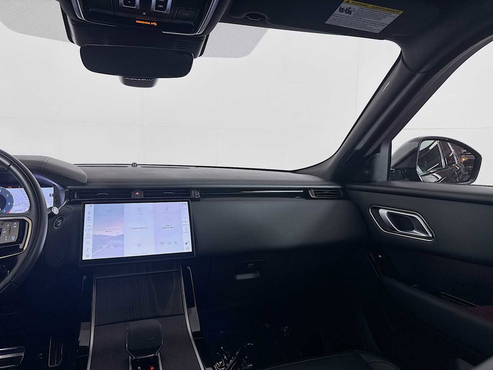 Used 2026 Land Rover Range Rover Velar Dynamic SE image 31