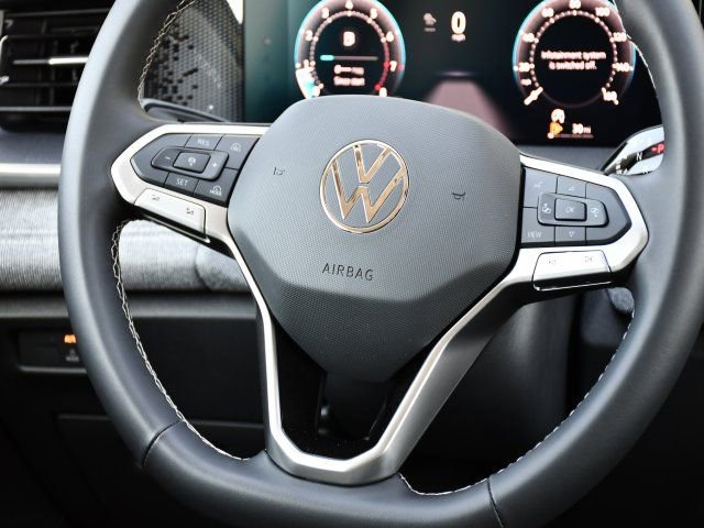 New 2026 Volkswagen Tiguan S FWD image 19