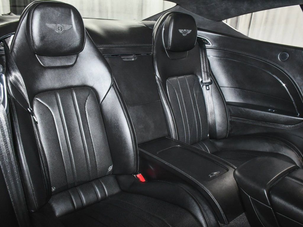 Used 2020 Bentley Continental GT image 46