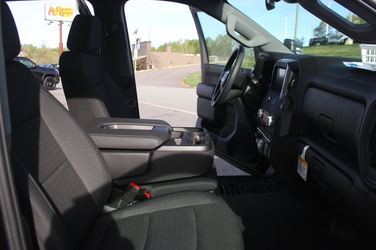 Used 2024 GMC Sierra 2500 Pro AWD/4WD image 35