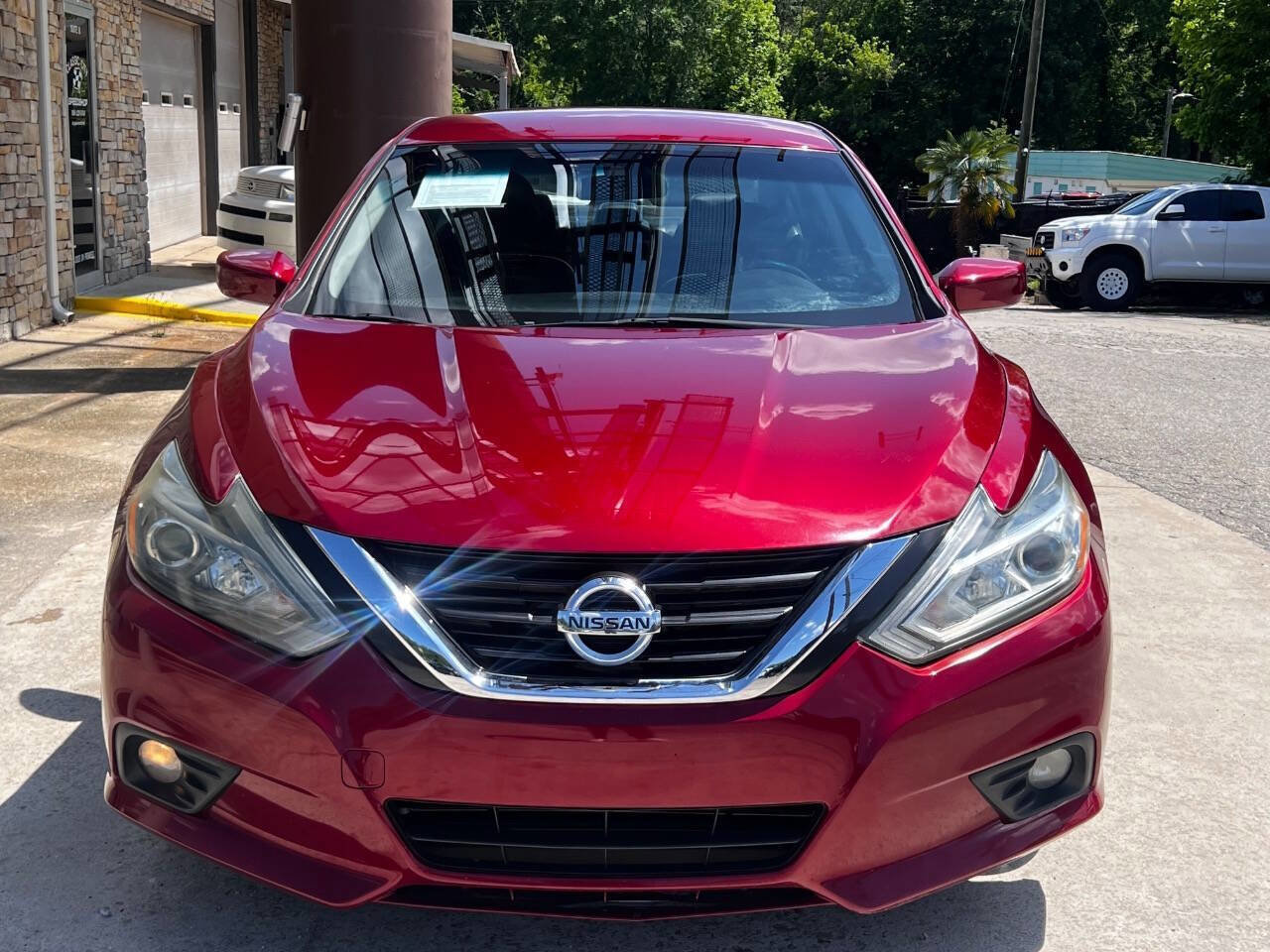 Used 2018 Nissan Altima 2.5 SR w/ SR Special Edition FWD image 9