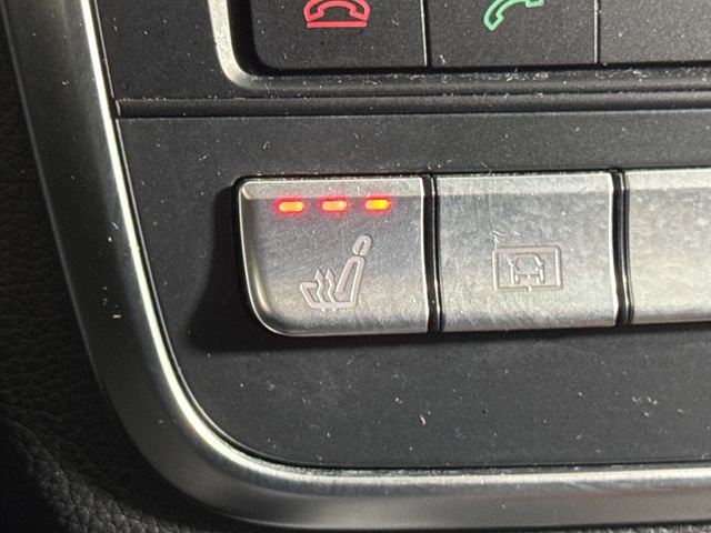 Used 2018 Mercedes-Benz GLA 250 4MATIC image 38