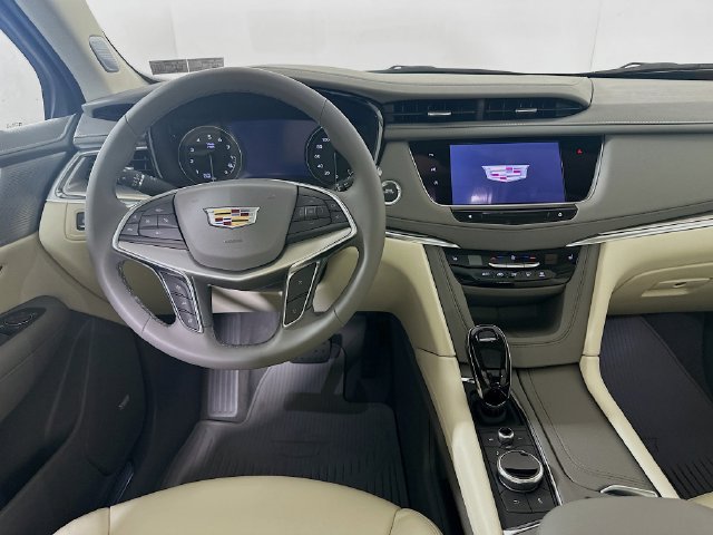 New 2025 Cadillac XT5 Premium Luxury w/ Technology Package AWD/4WD image 21