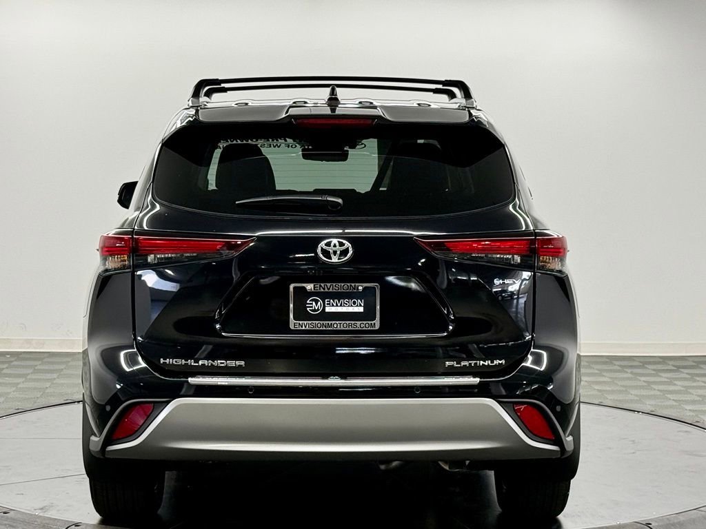 Used 2026 Toyota Highlander Platinum AWD/4WD image 13