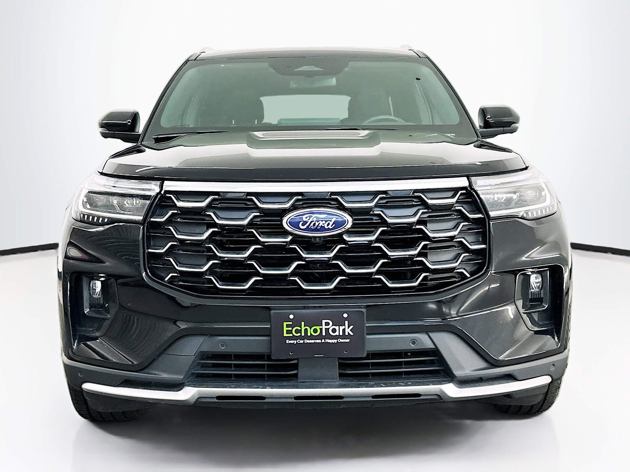 Used 2025 Ford Explorer Platinum w/ LUX Leather Package image 2