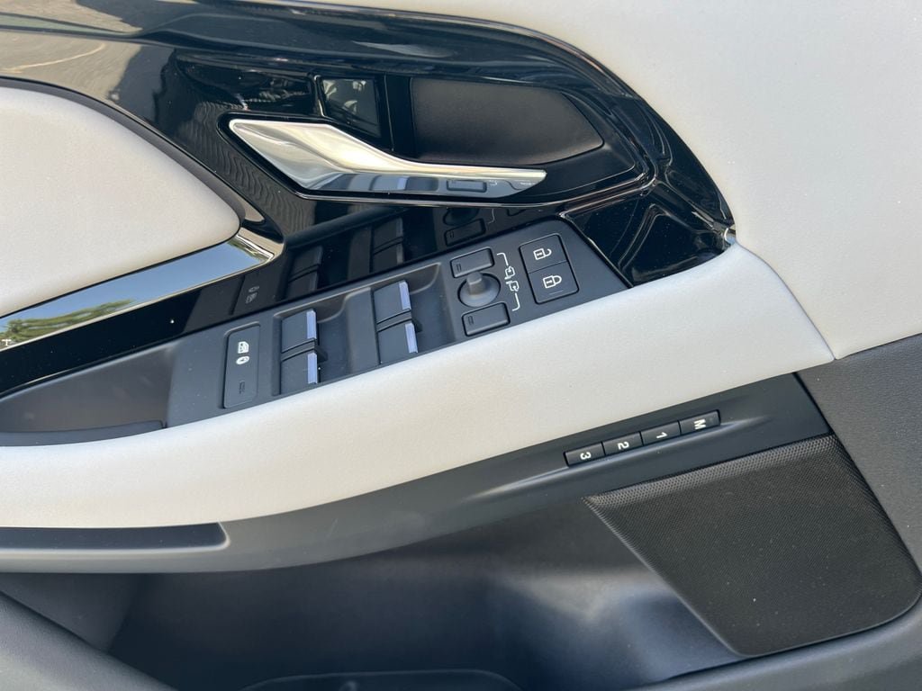 New 2026 Land Rover Range Rover Evoque S AWD/4WD image 14