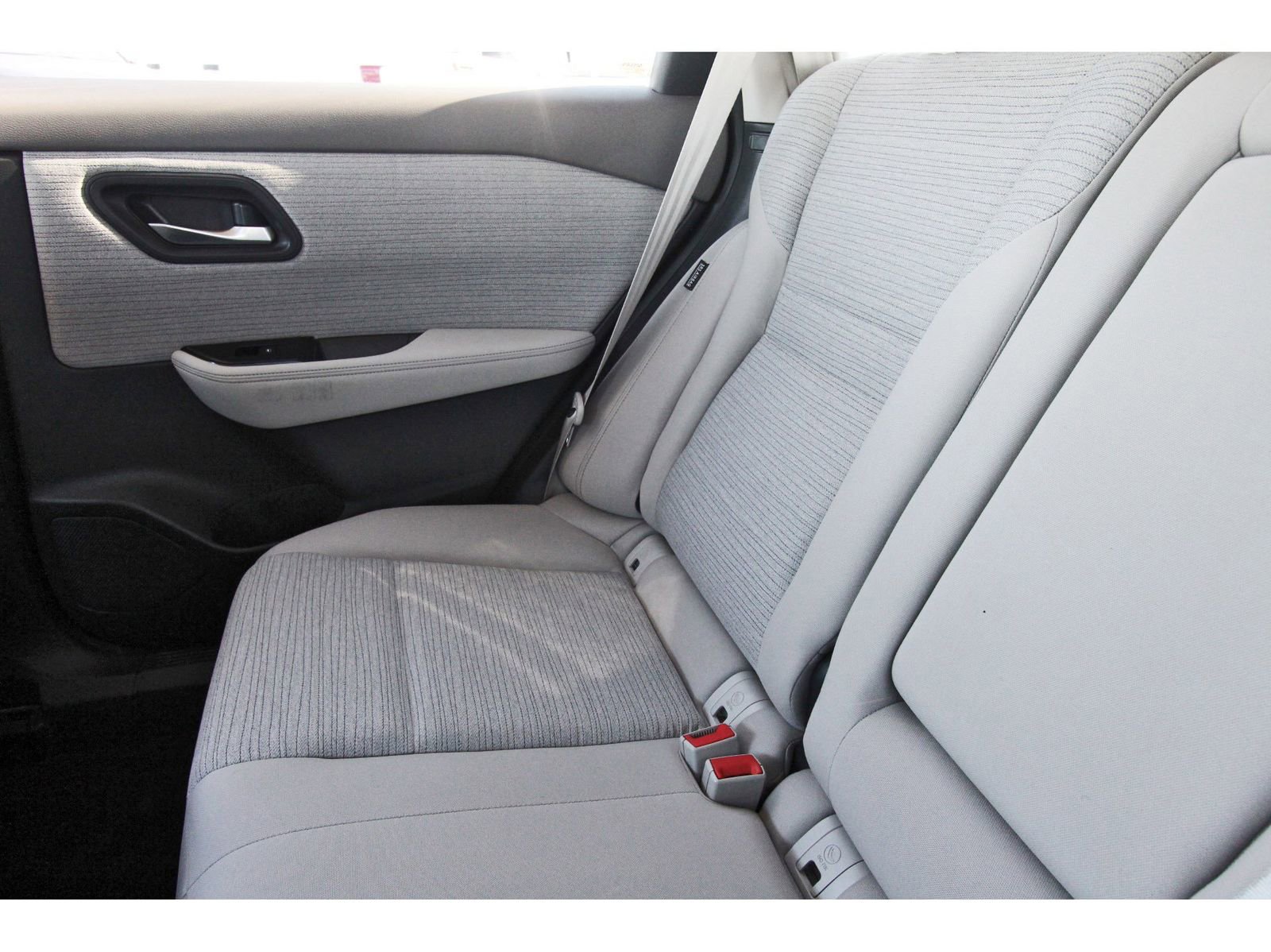 Used 2021 Nissan Rogue SV image 14